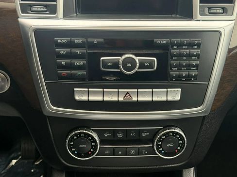 Used 2015 Mercedes-Benz GL 450 4MATIC w/ Parking Assist Package image 18