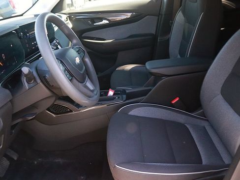 Used 2025 Chevrolet TrailBlazer LT AWD/4WD image 12