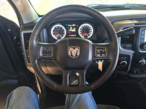 Used 2015 RAM 2500 Tradesman w/ Chrome Appearance Group image 19