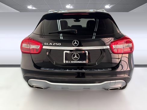Used 2018 Mercedes-Benz GLA 250 image 9
