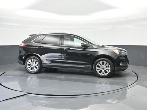 Certified 2022 Ford Edge Titanium image 12