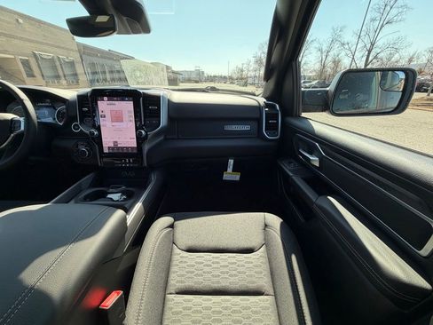 New 2026 RAM 1500 4x4 Crew Cab image 14