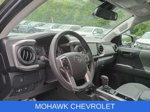 Used 2023 Toyota Tacoma SR5 w/ Technology Package AWD/4WD image 10
