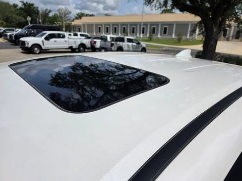 Used 2025 Honda Ridgeline Black Edition image 6