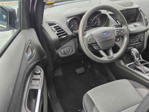 Used 2019 Ford Escape SE FWD image 9