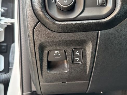 Used 2022 RAM 1500 Big Horn image 11