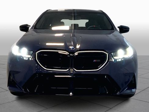 Used 2026 BMW M5 Touring AWD/4WD image 4