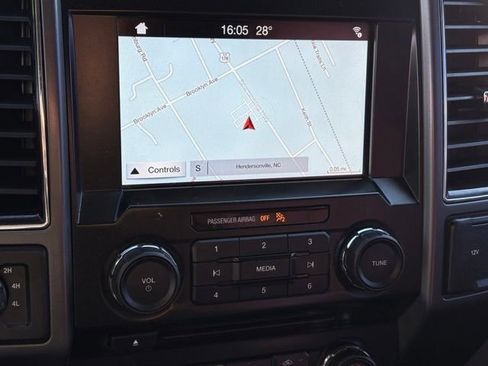 Used 2018 Ford F150 XLT w/ Equipment Group 302A Luxury image 10