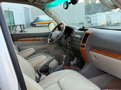 Used 2003 Lexus GX 470 AWD/4WD image 21