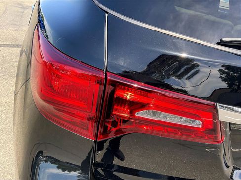 Used 2020 Acura MDX FWD image 30