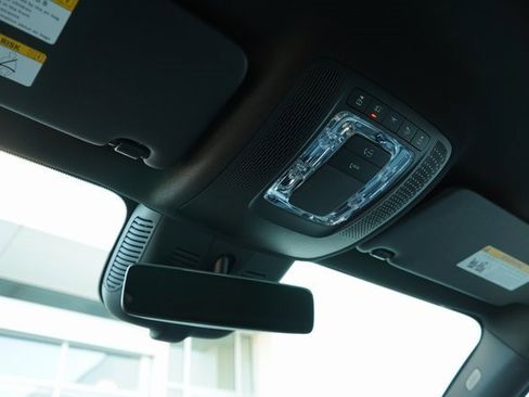 New 2026 Mercedes-Benz GLB 250 GLB 250 image 24