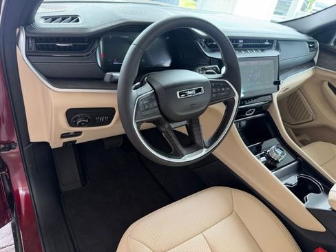 New 2026 Jeep Grand Cherokee Limited AWD/4WD image 14