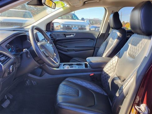Used 2024 Ford Edge Titanium image 6