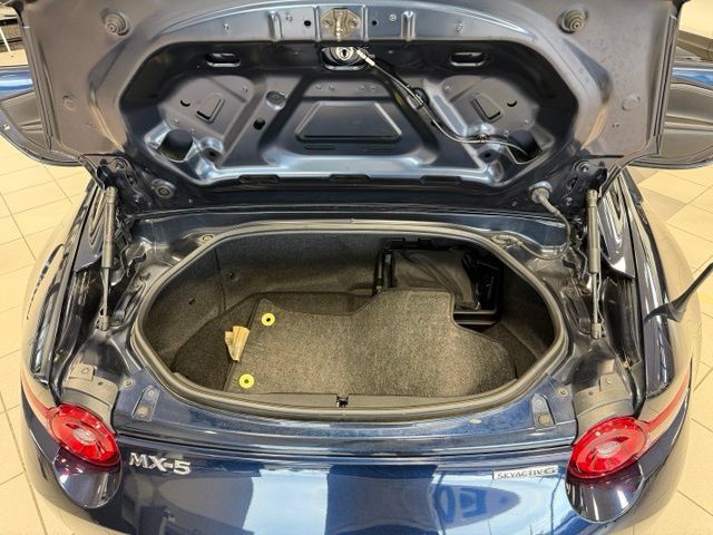 Certified 2025 MAZDA MX-5 Miata RF Grand Touring RWD image 30