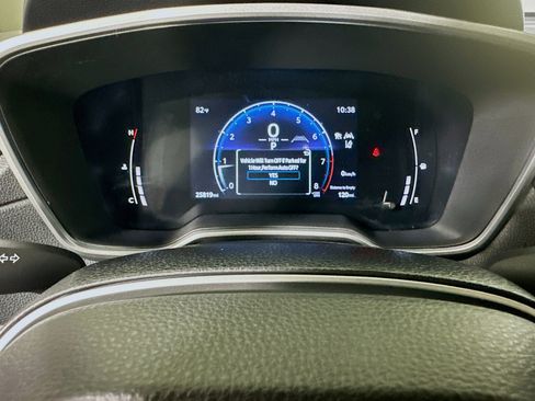 Used 2023 Toyota Corolla Cross XLE w/ Convenience Package AWD/4WD image 19