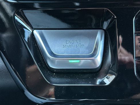 Certified 2024 GMC Sierra 2500 Denali Ultimate image 23