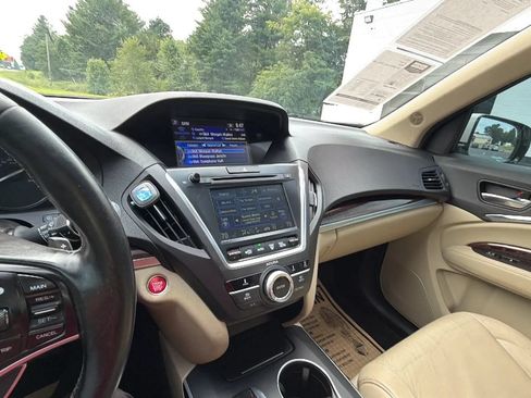 Used 2017 Acura MDX SH-AWD image 24