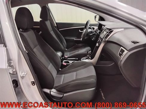Used 2016 Hyundai Elantra GT FWD image 14