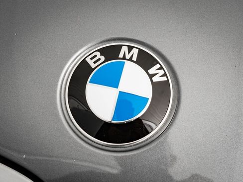 Used 2025 BMW 330i xDrive Sedan image 17