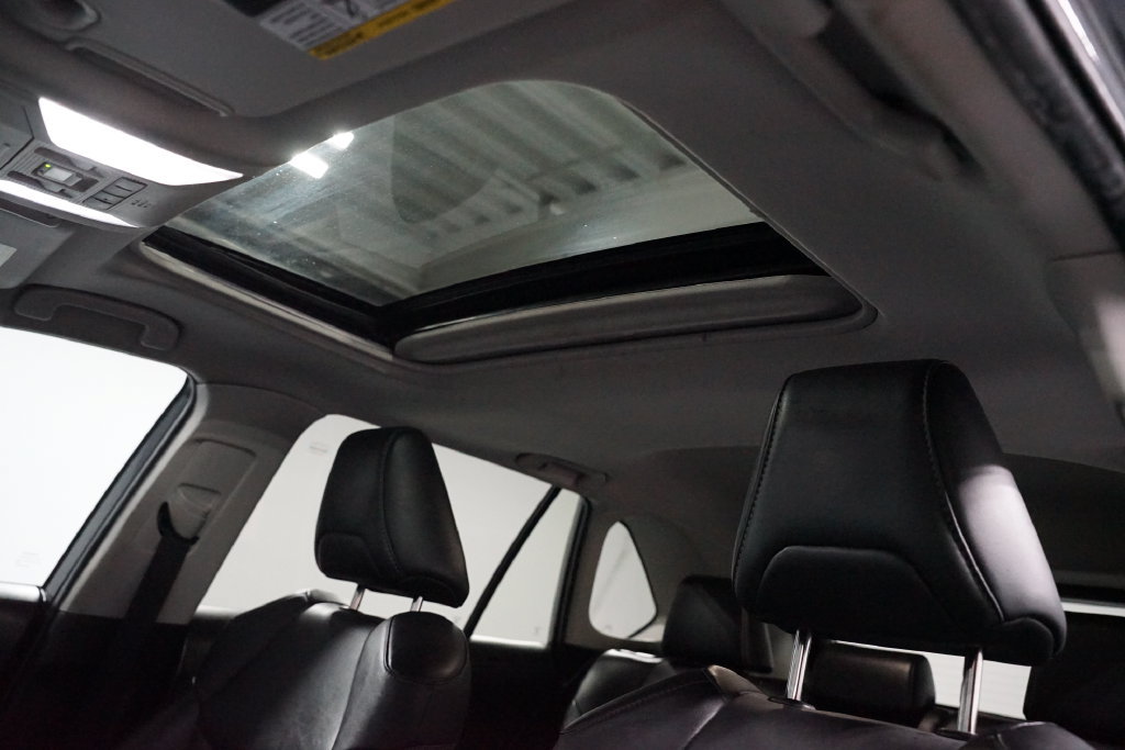 Certified 2022 Toyota RAV4 XLE Premium FWD image 33