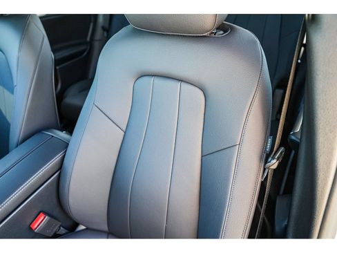Certified 2026 Mercedes-Benz GLB 250 4MATIC image 24