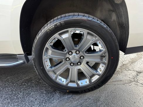 Used 2015 GMC Yukon Denali w/ Open Road Package image 9