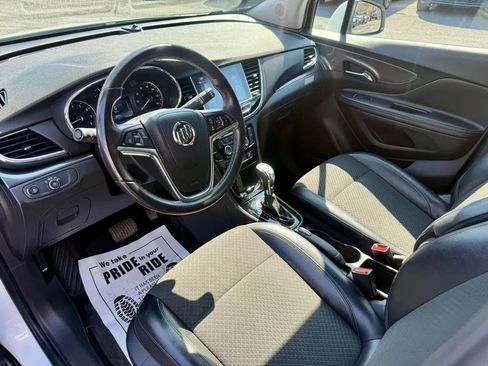 Used 2019 Buick Encore Preferred image 2