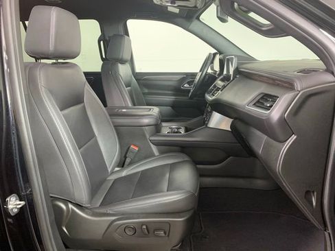 Used 2024 Chevrolet Suburban LT AWD/4WD image 23
