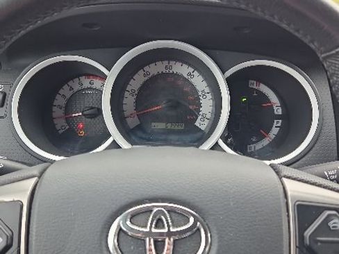 Used 2015 Toyota Tacoma PreRunner w/ Convenience Package RWD image 24