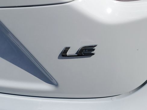 Used 2025 Toyota Corolla LE image 7