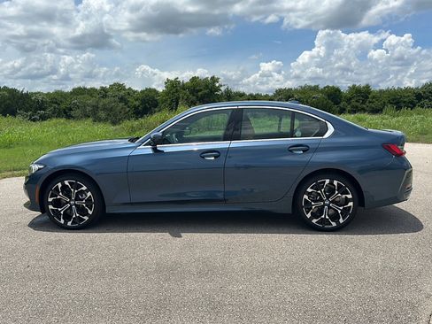 New 2025 BMW 330i Sedan w/ Premium Package image 5