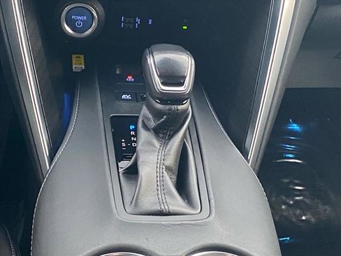 Used 2021 Toyota Venza XLE w/ Softex Package image 12