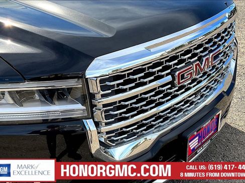 Used 2022 GMC Acadia Denali w/ Denali Ultimate Package image 32