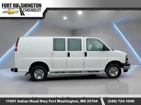 Used 2024 GMC Savana 2500 w/ Driver Convenience Package RWD image 6