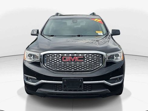 Used 2017 GMC Acadia Denali w/ Technology Package image 8