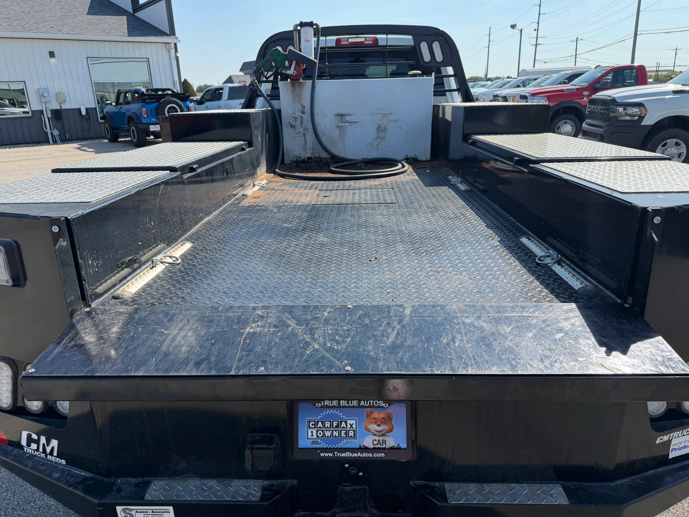 Used 2024 RAM 5500 Tradesman w/ Chrome Appearance Group AWD/4WD image 4