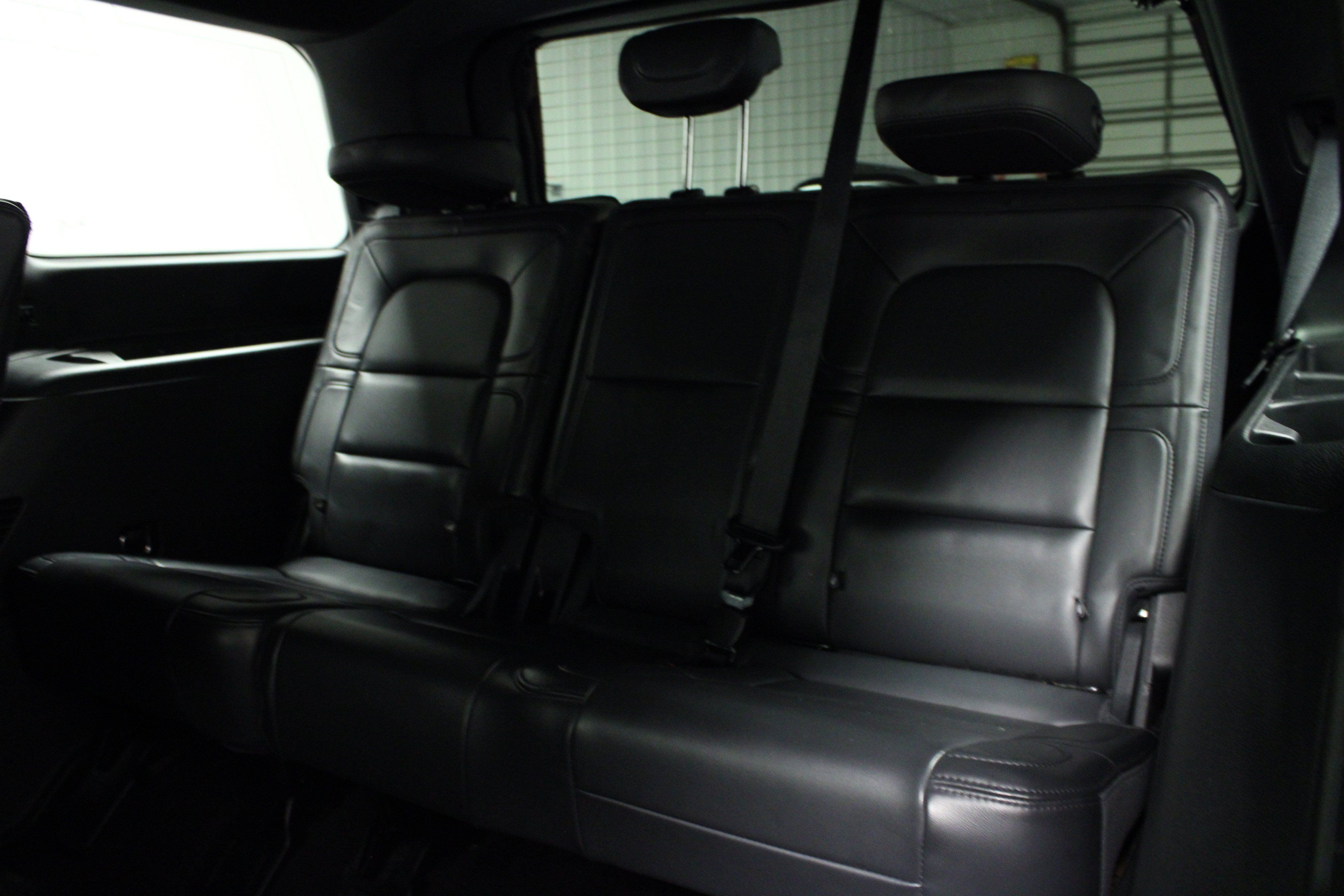 Used 2023 Lincoln Navigator 2WD image 14
