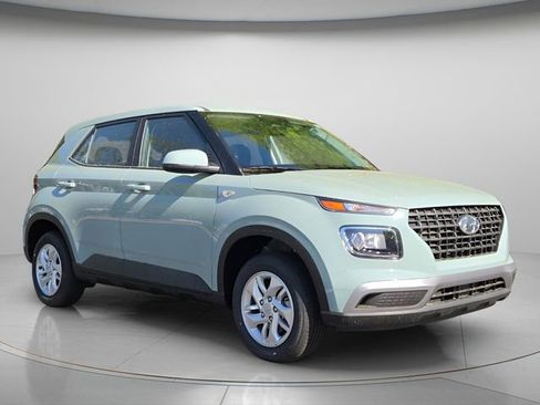 New 2026 Hyundai Venue SE FWD image 3