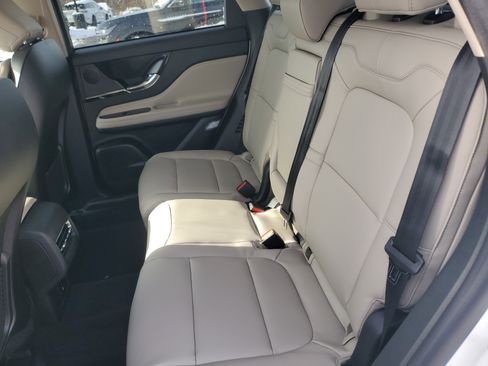 New 2026 Lincoln Corsair Premiere image 26