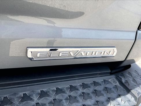 Certified 2024 GMC Canyon Elevation RWD image 10
