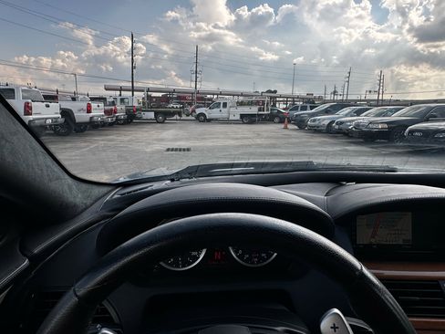 Used 2006 BMW M6 Coupe image 39