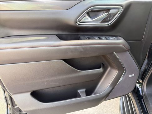 Certified 2024 Chevrolet Suburban RST image 12