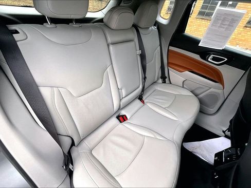 Used 2022 Jeep Compass Limited image 25