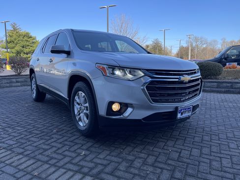 Used 2019 Chevrolet Traverse LT w/ LPO, Floor Liner Package image 7