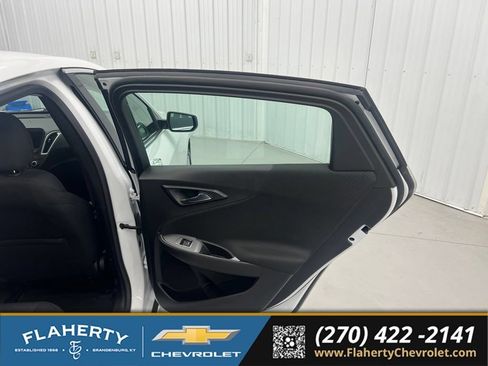 Used 2024 Chevrolet Malibu LT FWD image 12