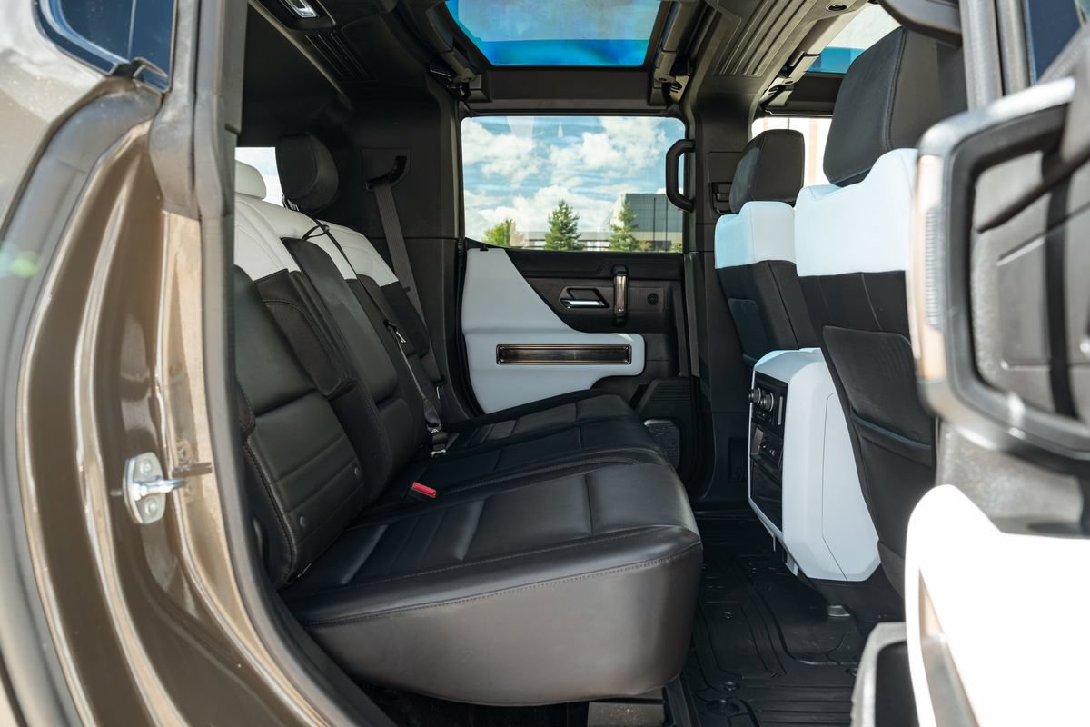 Used 2024 GMC Hummer EV 3X AWD/4WD image 36