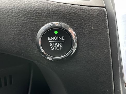 Used 2022 Ford Edge SEL w/ Class II Trailer Tow Package image 21