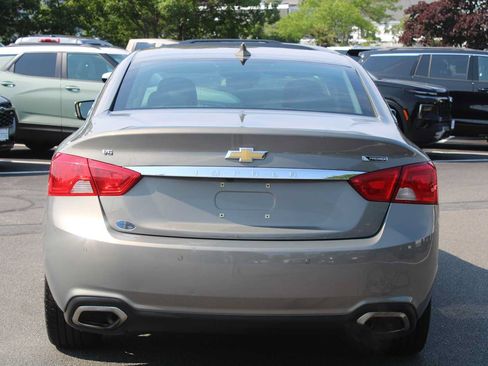 Certified 2018 Chevrolet Impala Premier w/ Premier Confidence Package FWD image 6