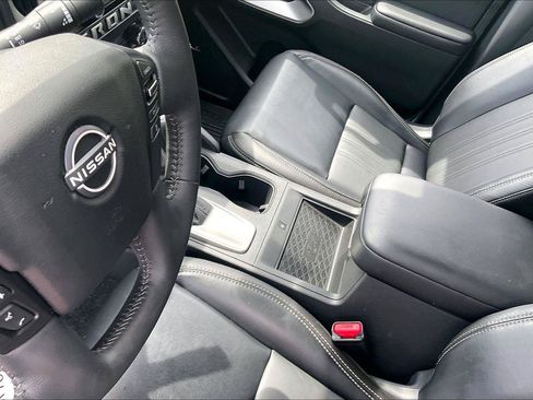 Certified 2025 Nissan Frontier SL AWD/4WD image 13