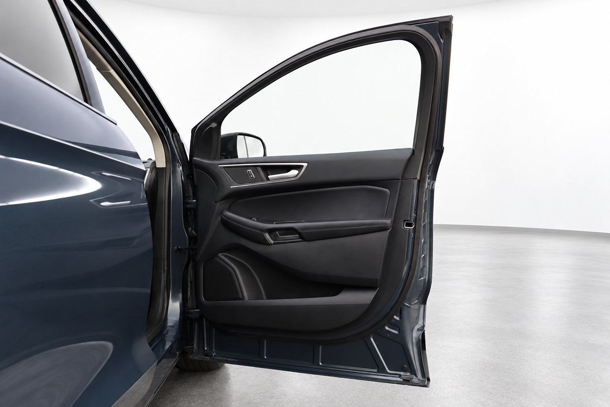 Used 2019 Ford Edge SEL w/ Equipment Group 201A FWD image 20